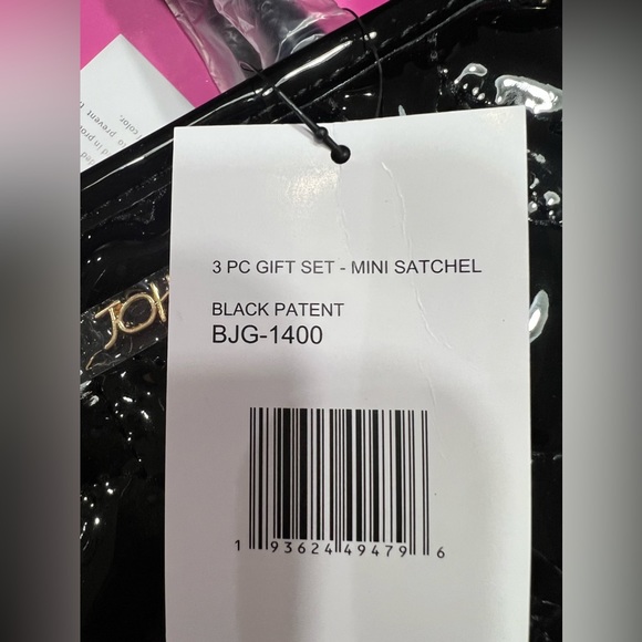 Betsey Johnson Mini Skull Satchel - Picture 6 of 7